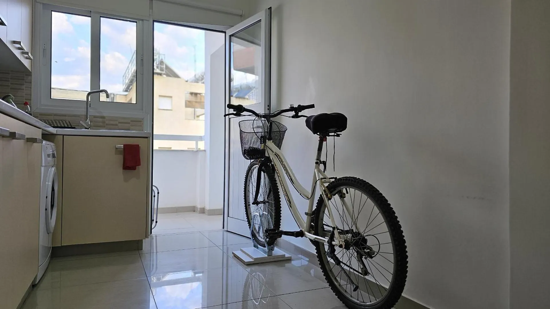 Stay Amphora Apartment Larnaca Cipro