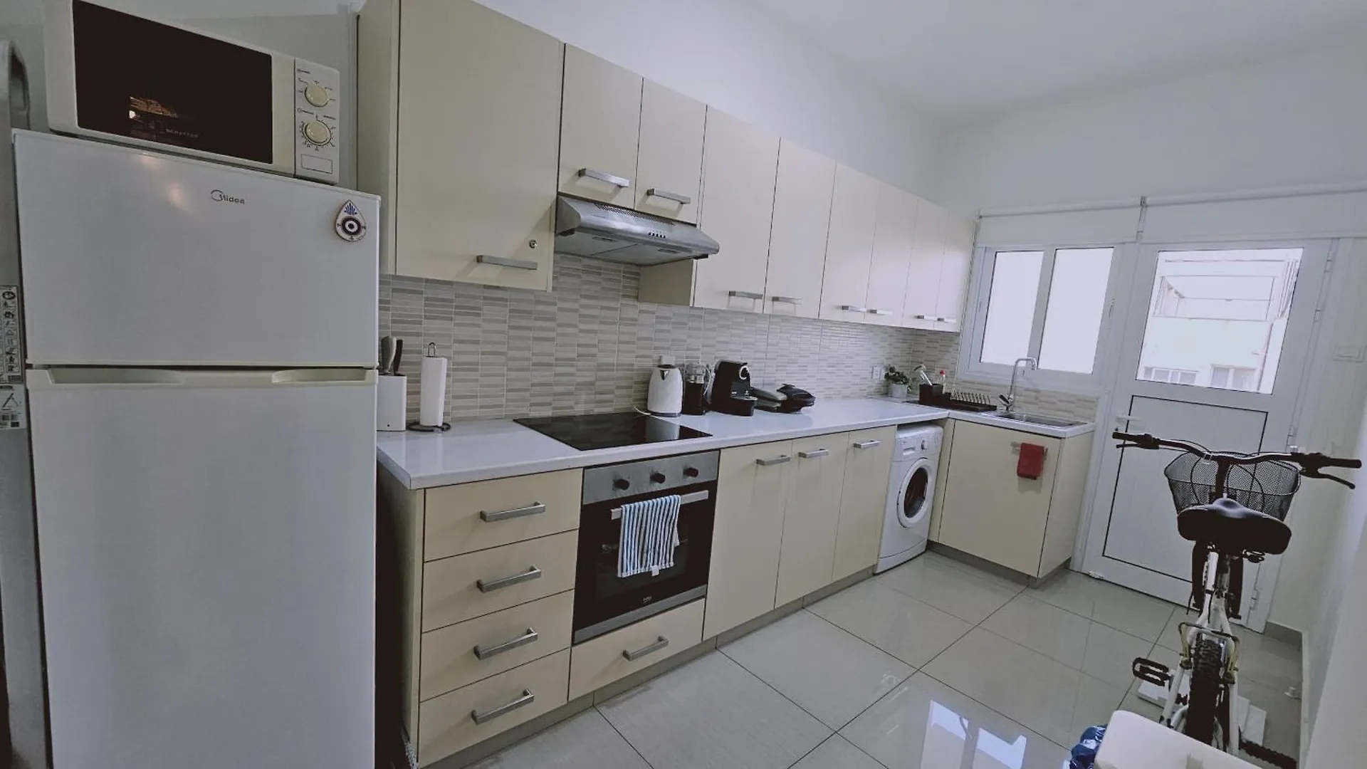 Stay Amphora Apartment Larnaca 0*,  Cipro